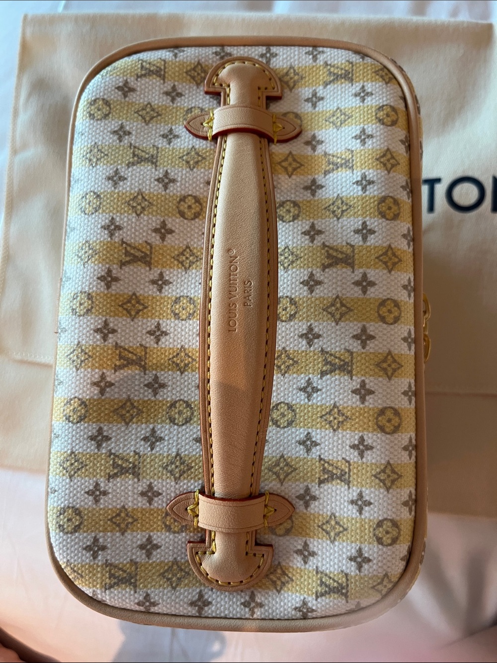 Louis Vuitton Beige, grey pink MiniMonogram Cosmetic Case Vanity Nice Mini BB - Picture 5 of 8